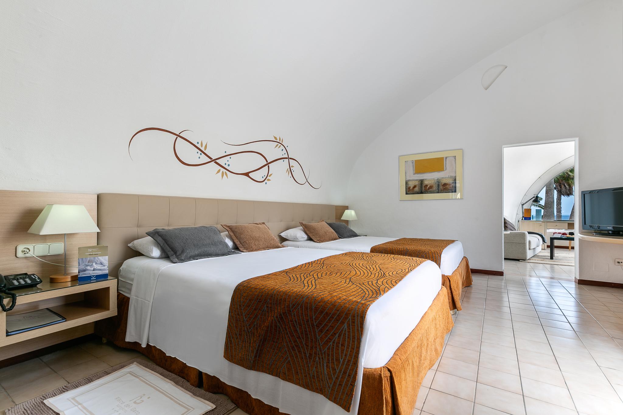 Hotel Livvo Risco Del Gato Suites Κόστα Κάλμα Εξωτερικό φωτογραφία