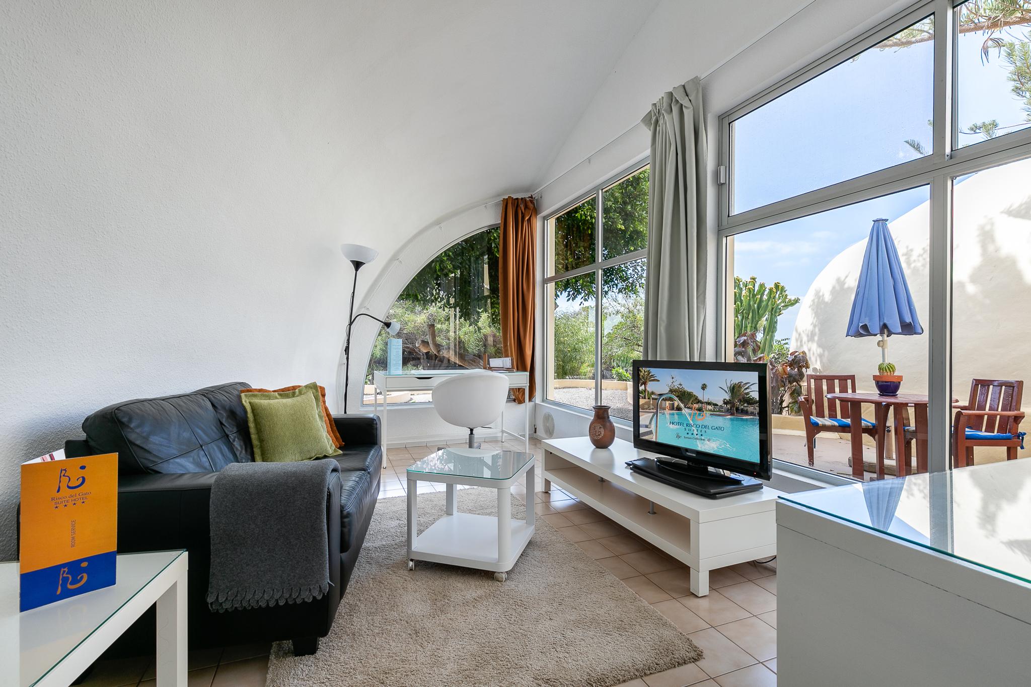 Hotel Livvo Risco Del Gato Suites Κόστα Κάλμα Εξωτερικό φωτογραφία