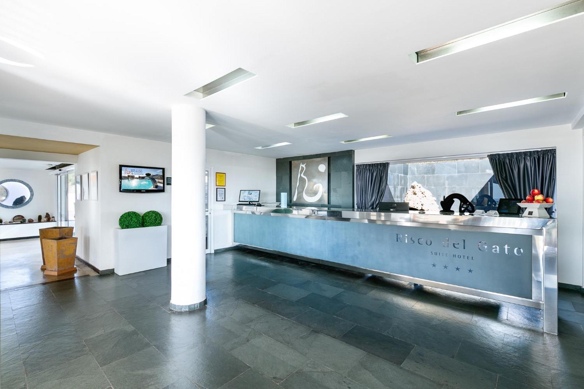 Hotel Livvo Risco Del Gato Suites Κόστα Κάλμα Εξωτερικό φωτογραφία